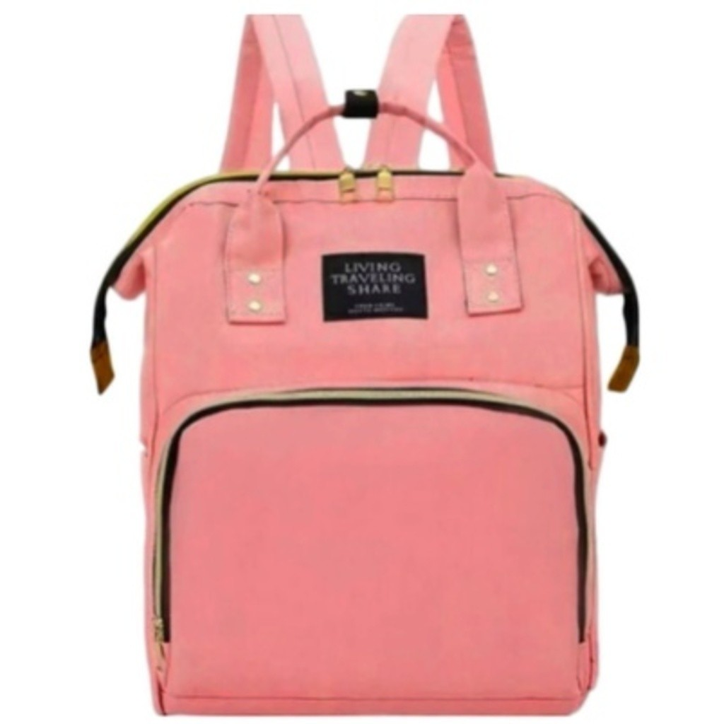 Mochila de maternidade rosa estruturada em vista frontal com alças e bolso frontal.