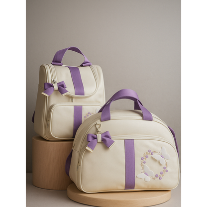 Kit de bolsas de maternidade bege e roxo com bordados de borboleta em pedestais