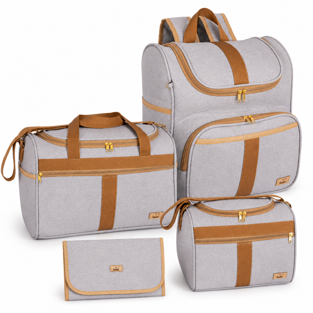 Kit de bolsas de maternidade em linho cinza com detalhes marrons sobre fundo branco.