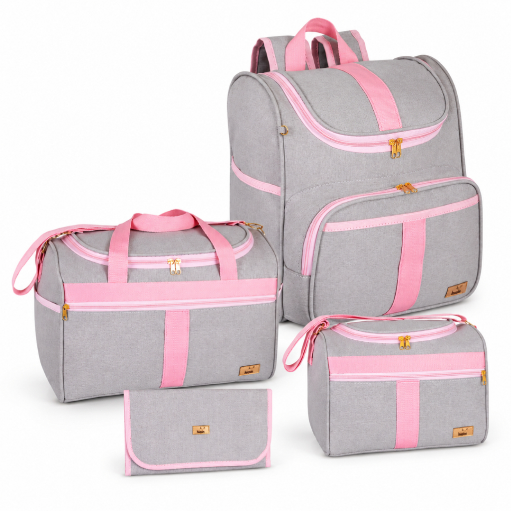 Kit de quatro bolsas de maternidade cinzas com detalhes rosa, visto de frente.