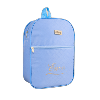 Mochila retangular azul-claro personalizada com o nome Enzo, mostrada em ângulo frontal.